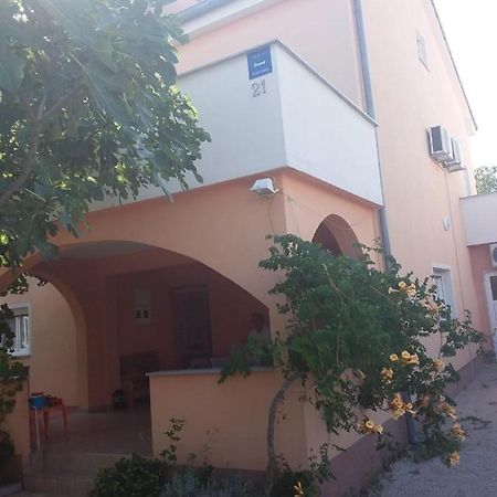 Apartmani Kutlesa 沃迪切 外观 照片