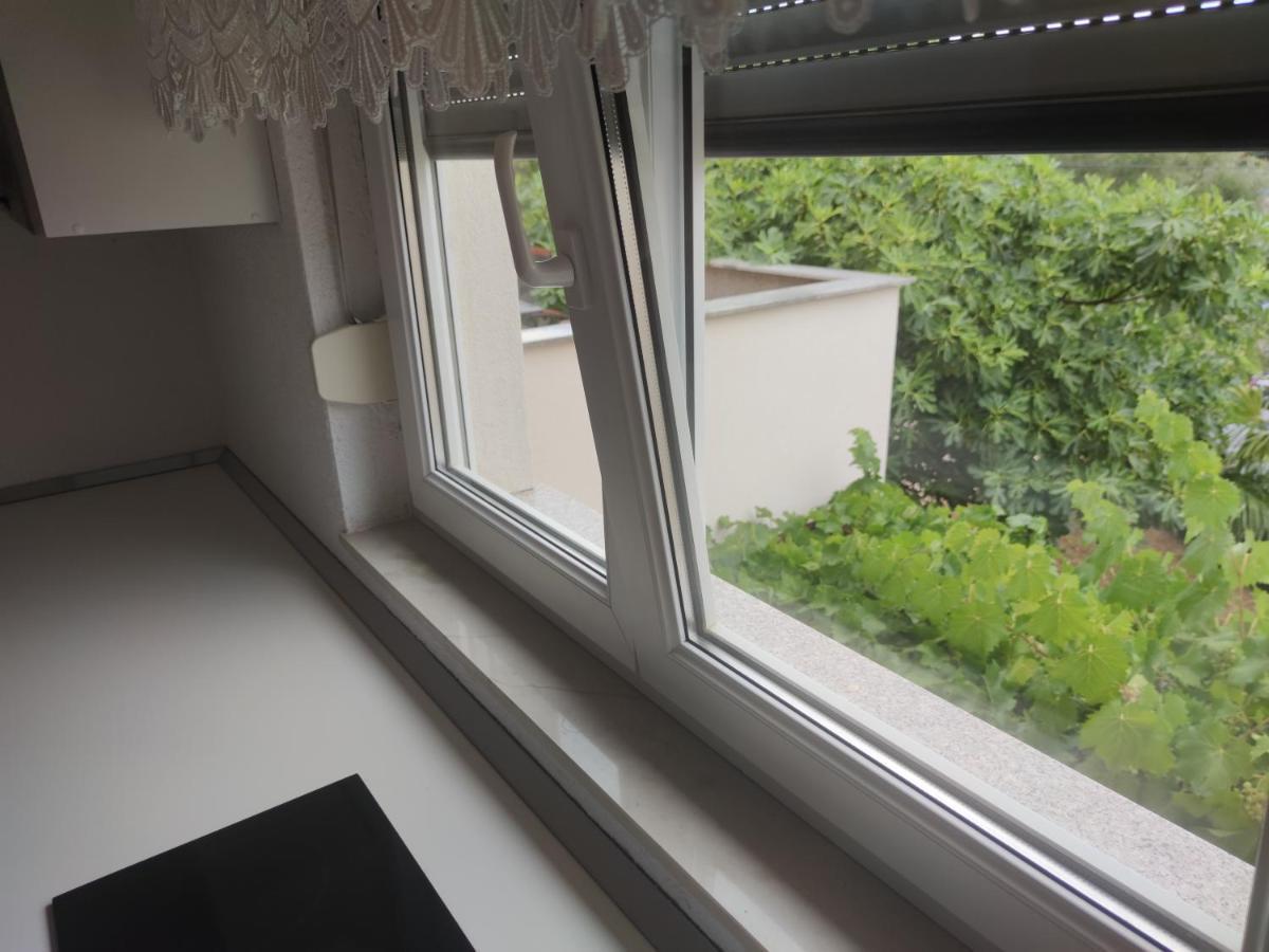 Apartmani Kutlesa 沃迪切 外观 照片