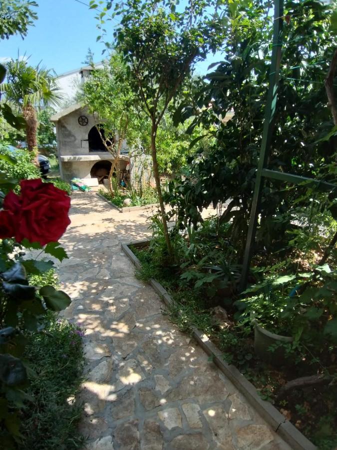 Apartmani Kutlesa 沃迪切 外观 照片