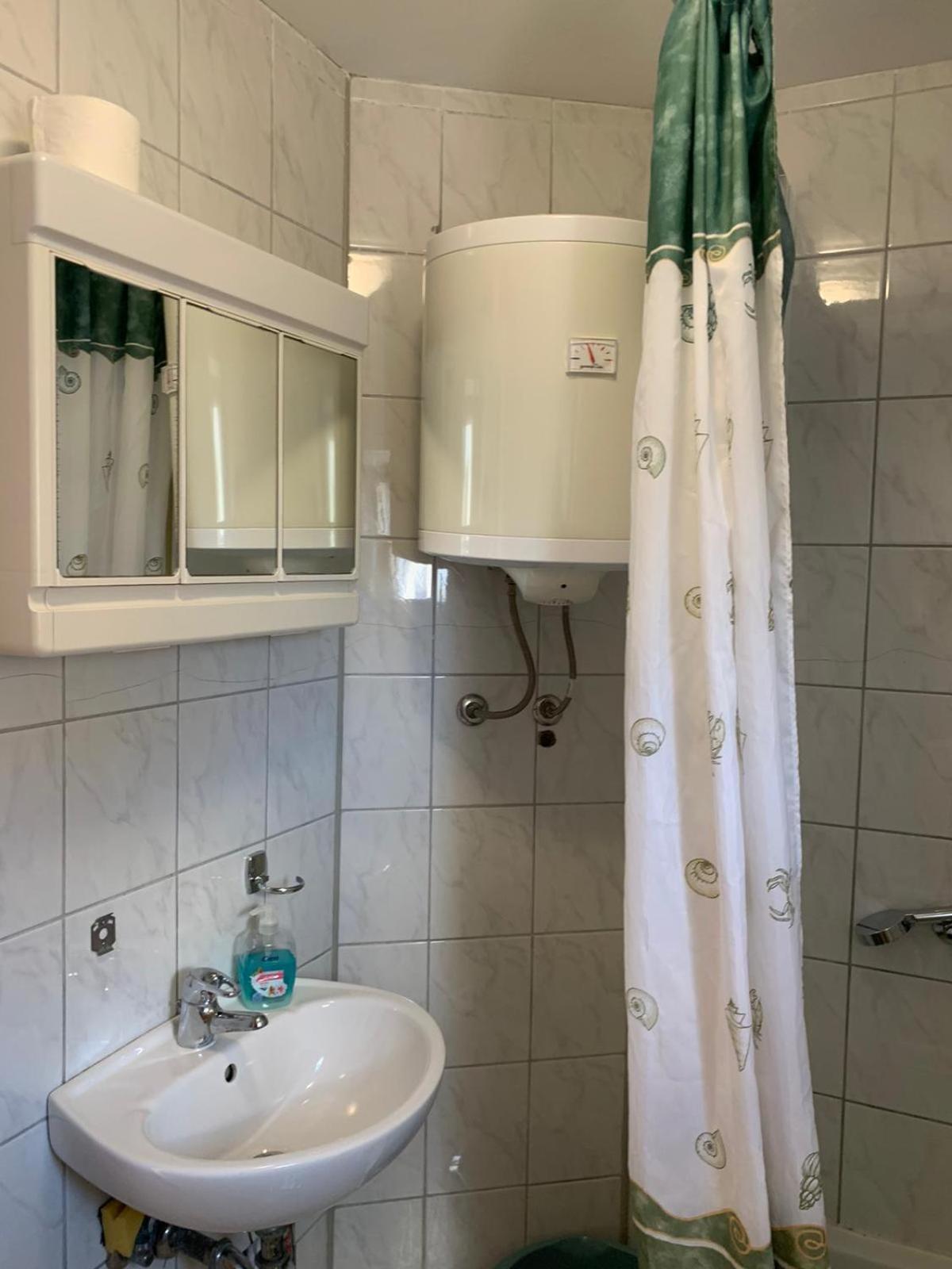 Apartmani Kutlesa 沃迪切 外观 照片