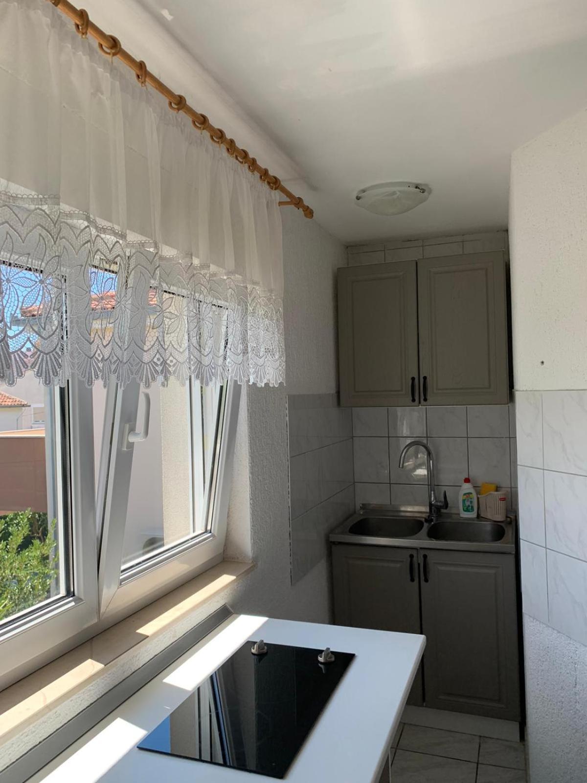 Apartmani Kutlesa 沃迪切 外观 照片
