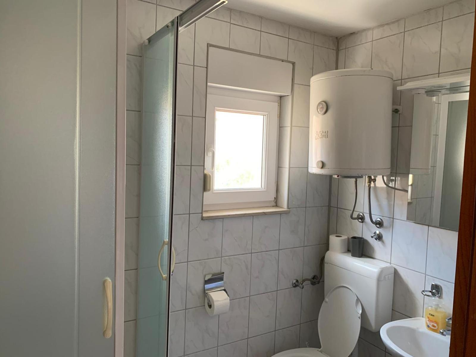 Apartmani Kutlesa 沃迪切 外观 照片